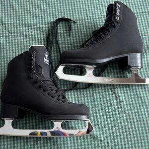 Jackson Artiste Black Figure Skates 6M